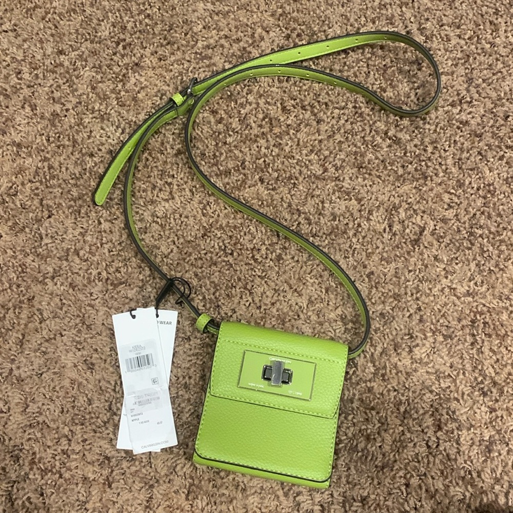 Calvin Klein crossbody wallet apple green new with tags